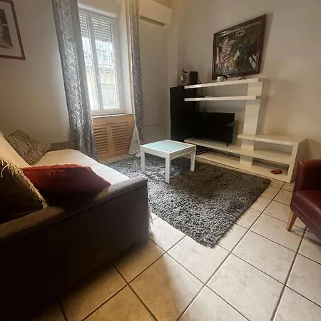 L'atypique Coeur De - Clim Et Parking Appartement Nîmes