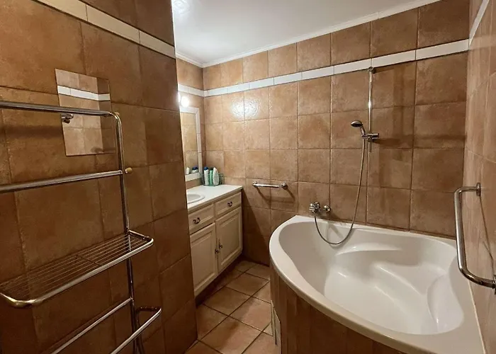 L'atypique Coeur De - Clim Et Parking Appartamento Nîmes