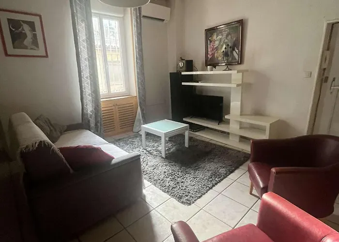 Apartment L'atypique Coeur De - Clim Et Parking Nimes